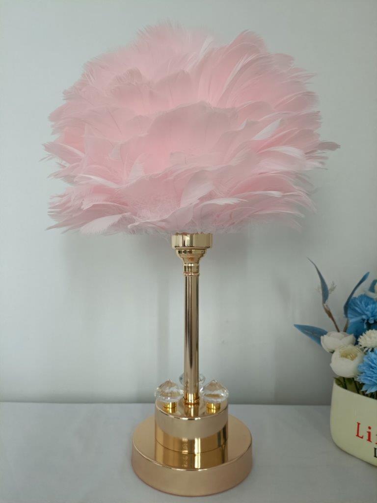 Home Decor Bedside Desktop Table Lamp Metal Base Feather Shade 30*44 cm